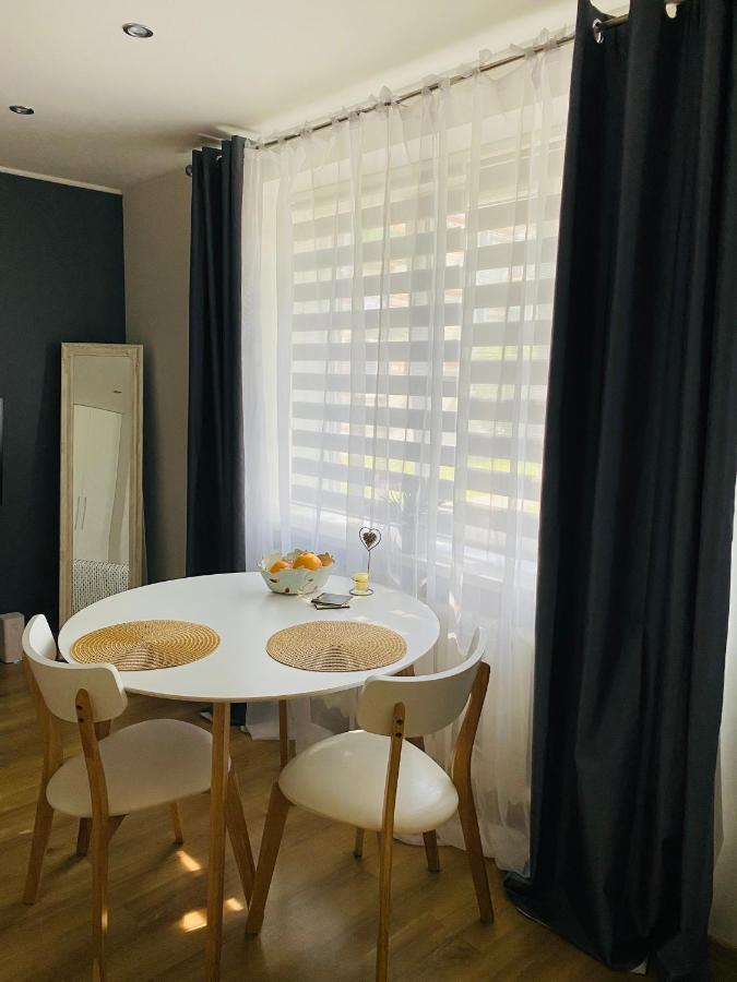 Apartment Ariella Jūrkalne Εξωτερικό φωτογραφία