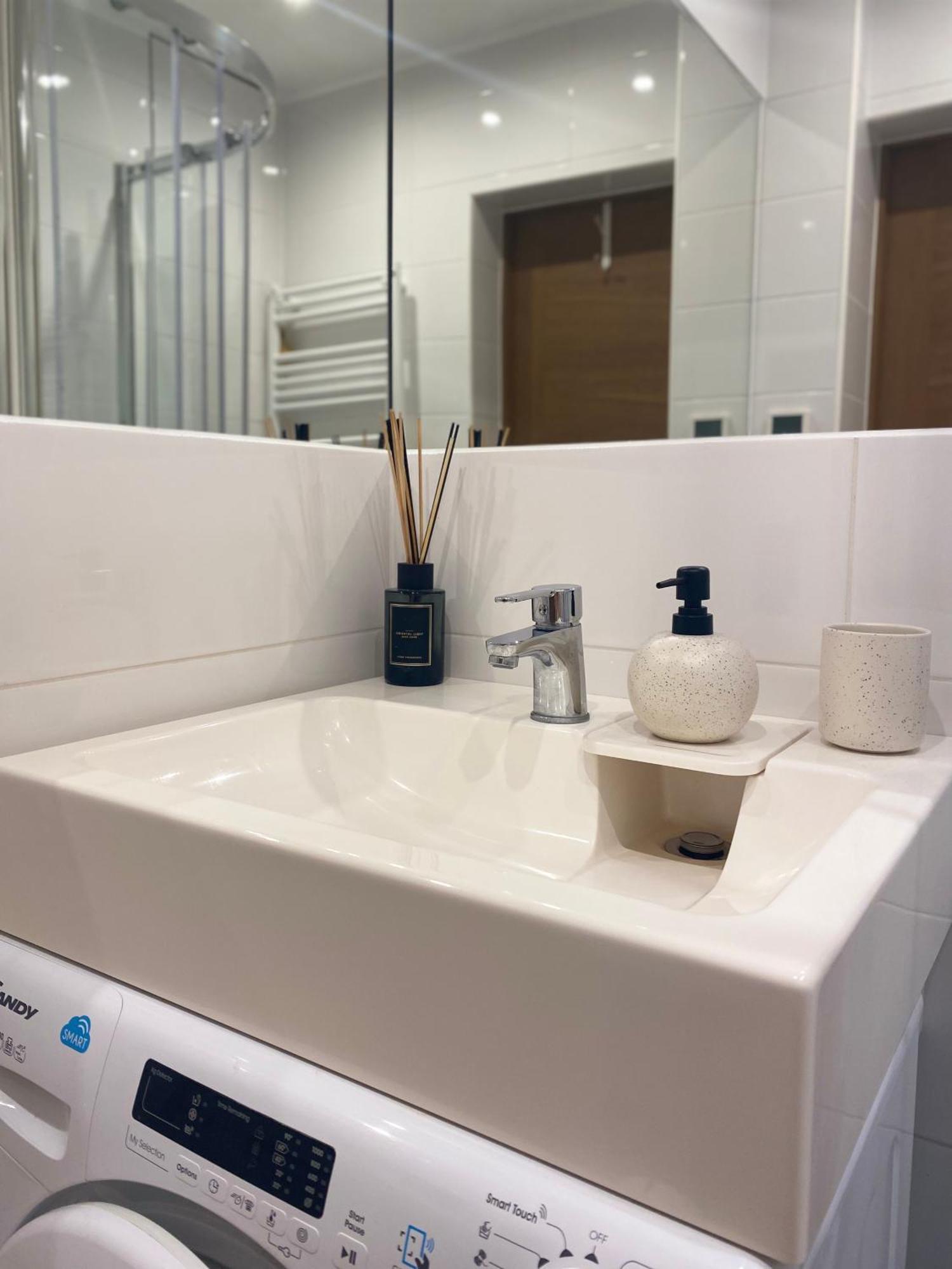 Apartment Ariella Jūrkalne Εξωτερικό φωτογραφία